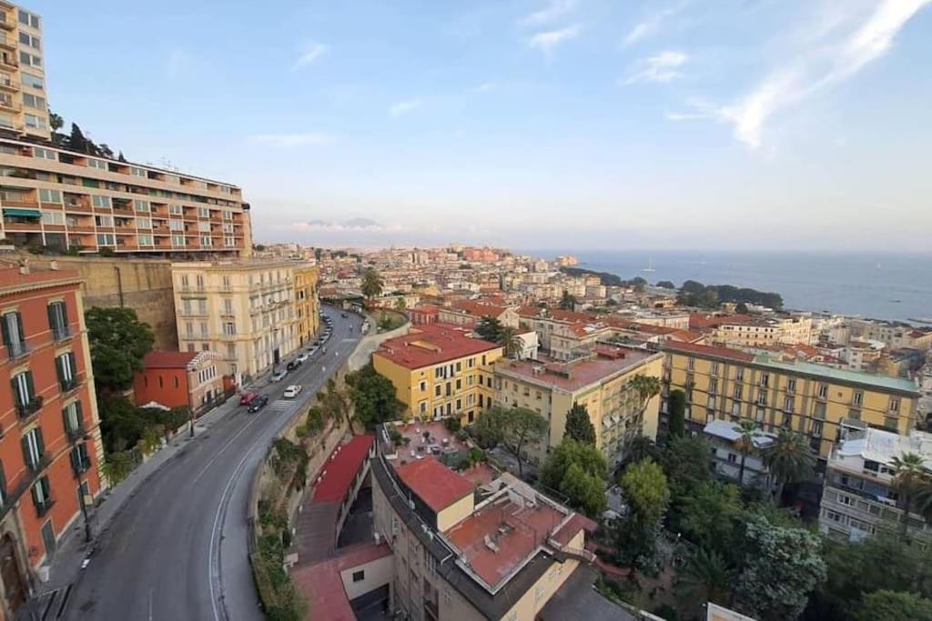 Intero Alloggio Salita Tasso Naples Extérieur photo