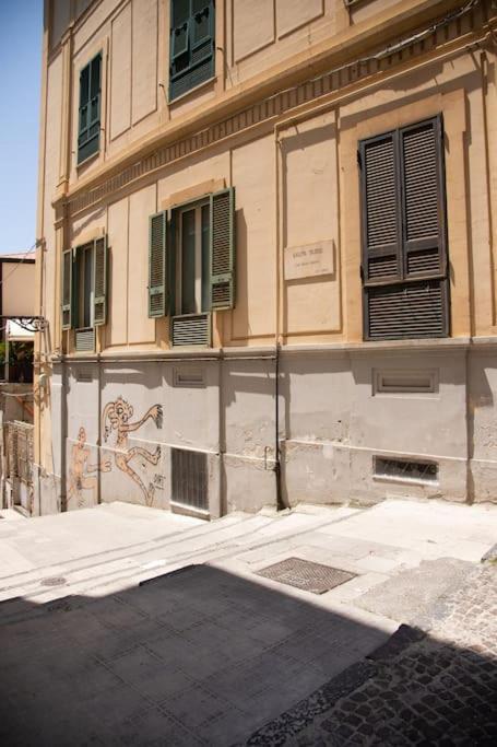 Intero Alloggio Salita Tasso Naples Extérieur photo