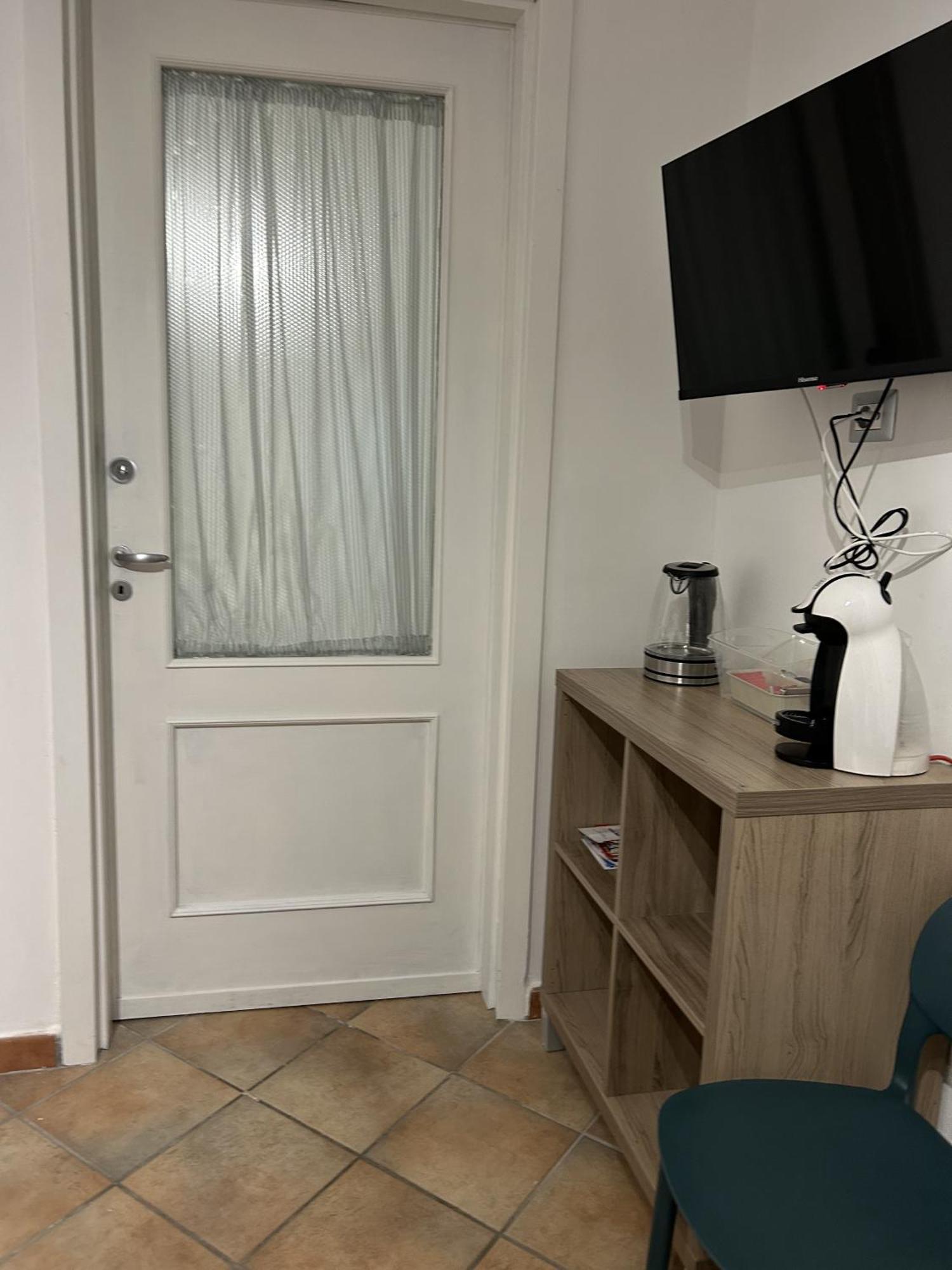 Intero Alloggio Salita Tasso Naples Extérieur photo